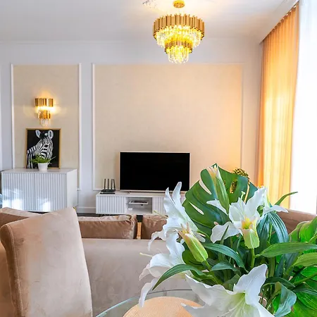 Versace Jana Pawla * Wrocław