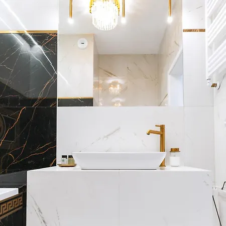 Versace Jana Pawla Apartman *