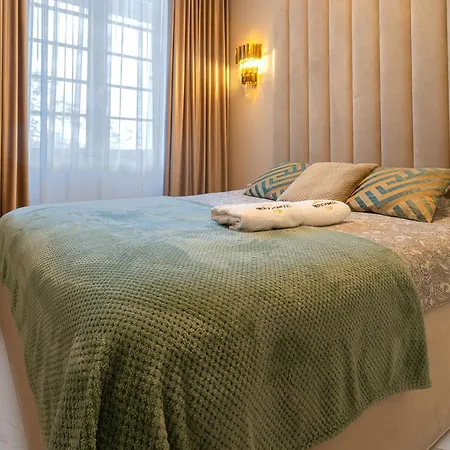 Versace Jana Pawla Apartman *