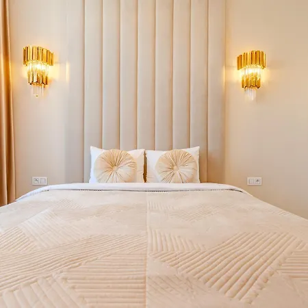 Versace Jana Pawla Apartment *